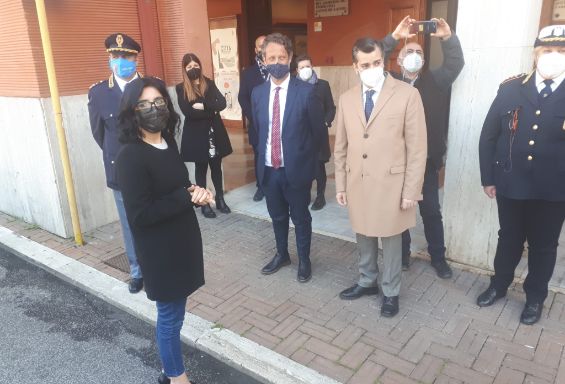 Il ministro Dadone incontra la famiglia di Willy