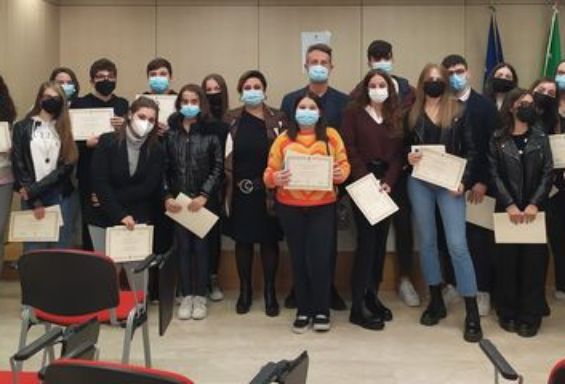 Consegnate le borse di studio "Valore al merito" a ben 29 studenti palianesi