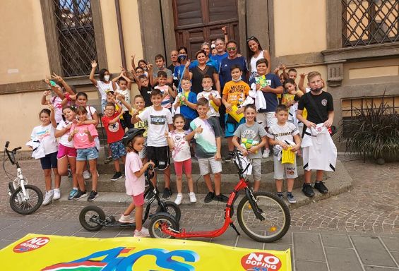 I bimbi al centro de "I giochi del Sorriso"