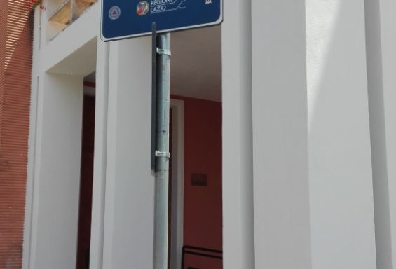 Installati i cartelli utili in caso di emergenza