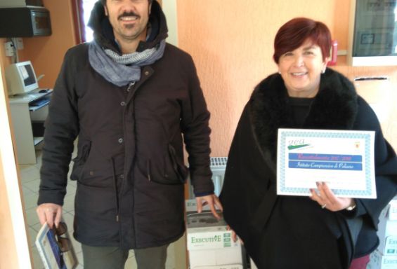 Prosegue il progetto "Raccattalacarta": premiati gli studenti.
