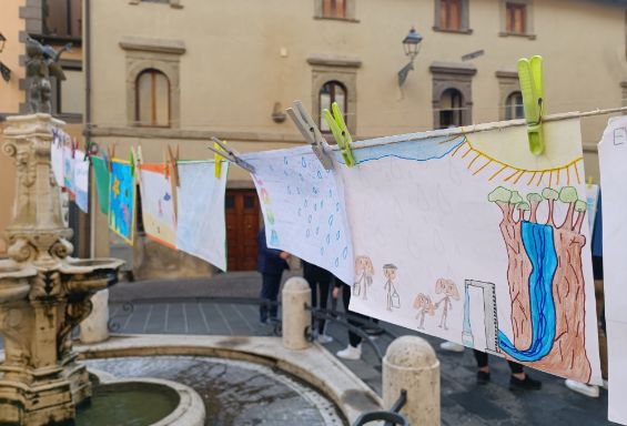 L'Unitre porta in piazza "La grande Lessive"