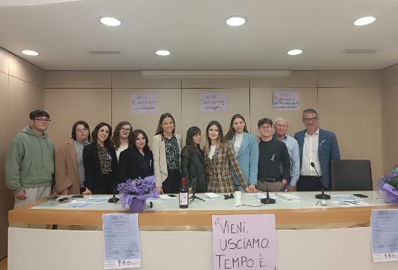 Giornata Nazionale del Fiocchetto Lilla: incontro su nutrizione e prevenzione