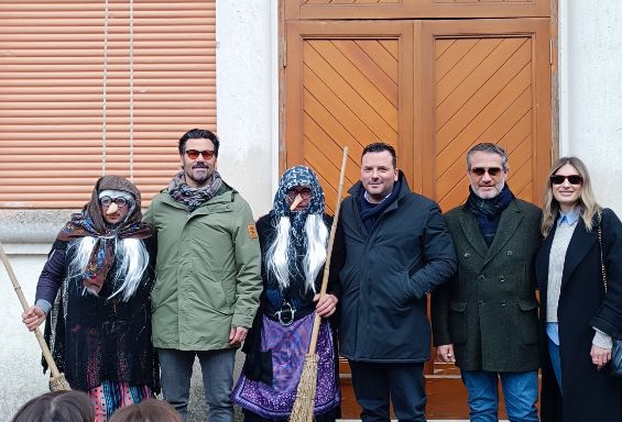Con la discesa della Befana si concludono le feste natalizie